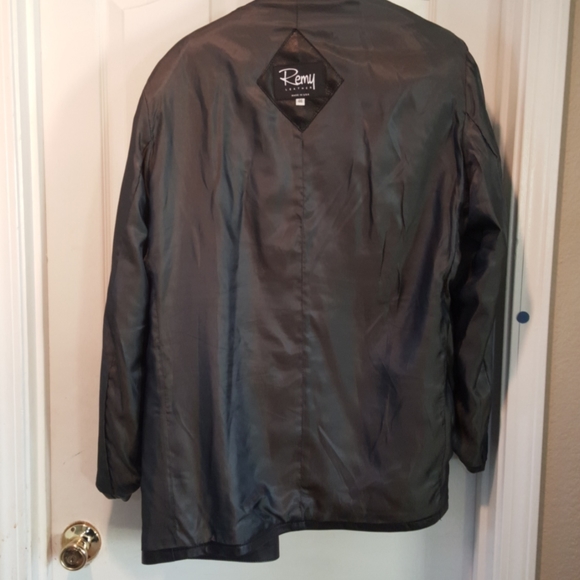 Remy Leather Jacket - Picture 7 of 8